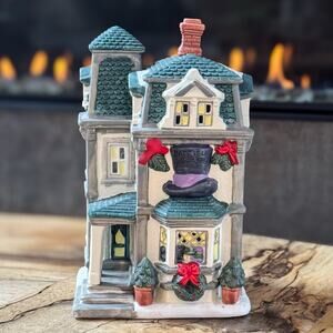 1997 Dickens Collectables Towne Series "Hatfield Haberdashery" Village House